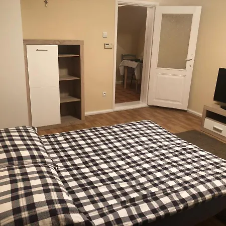 Apartment 2km From The Old Town *